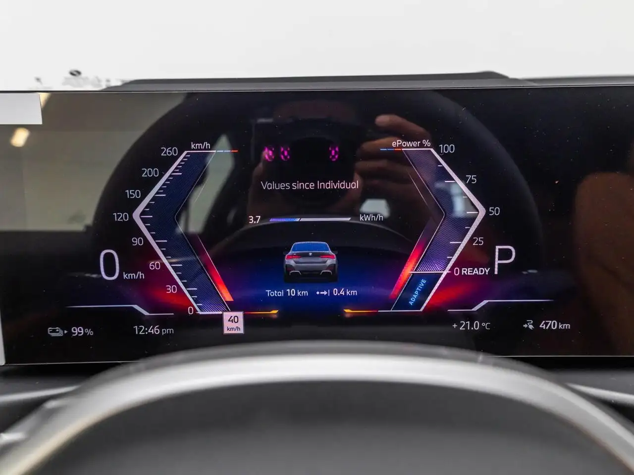 BMW i4 - Image 11