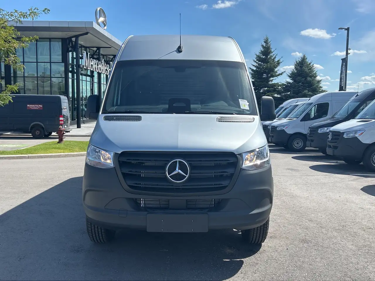 Mercedes-Benz Sprinter - Image 9