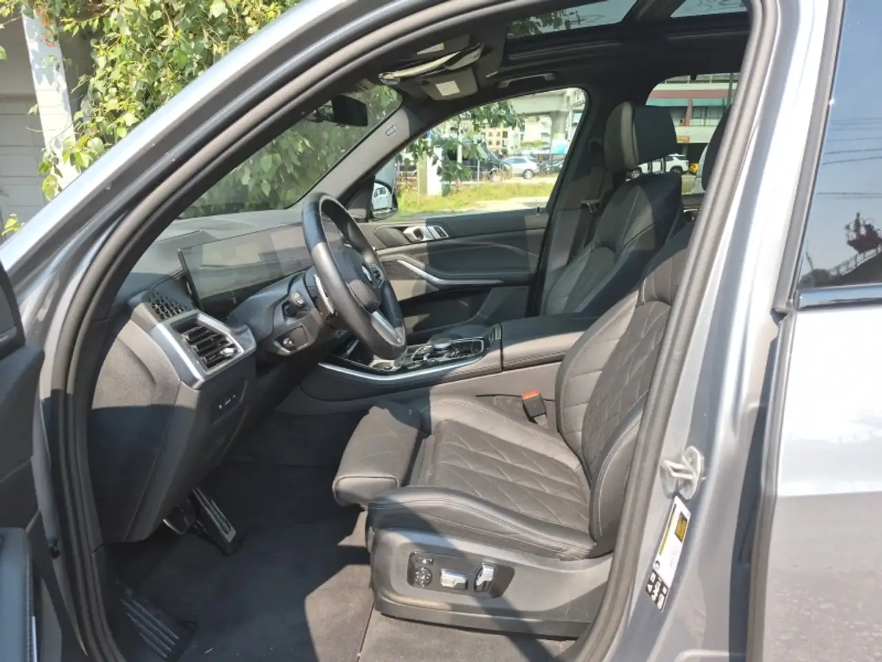 BMW X5 - Image 2