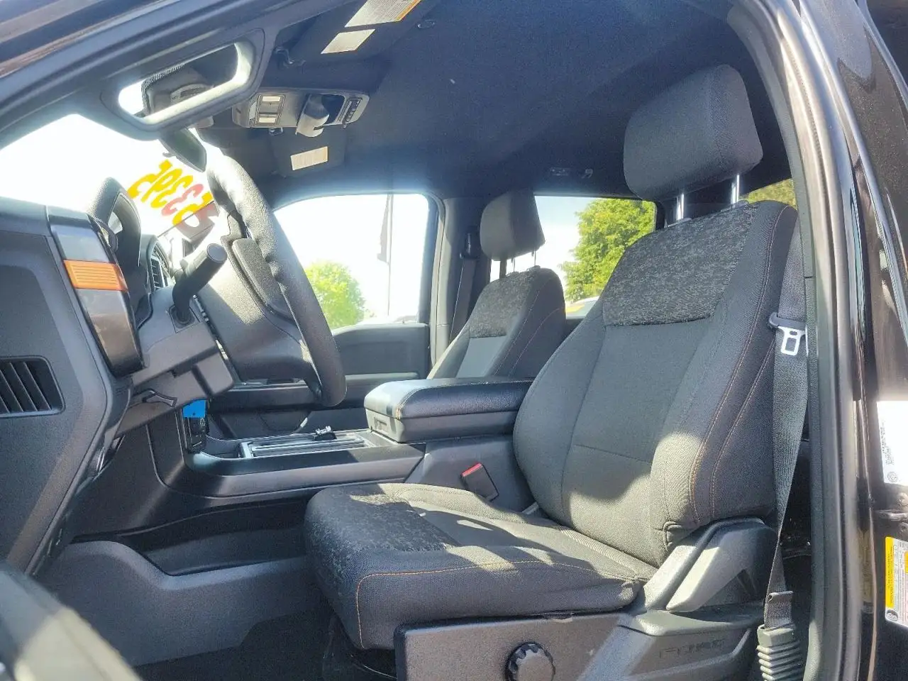 Ford F-150 - Image 8