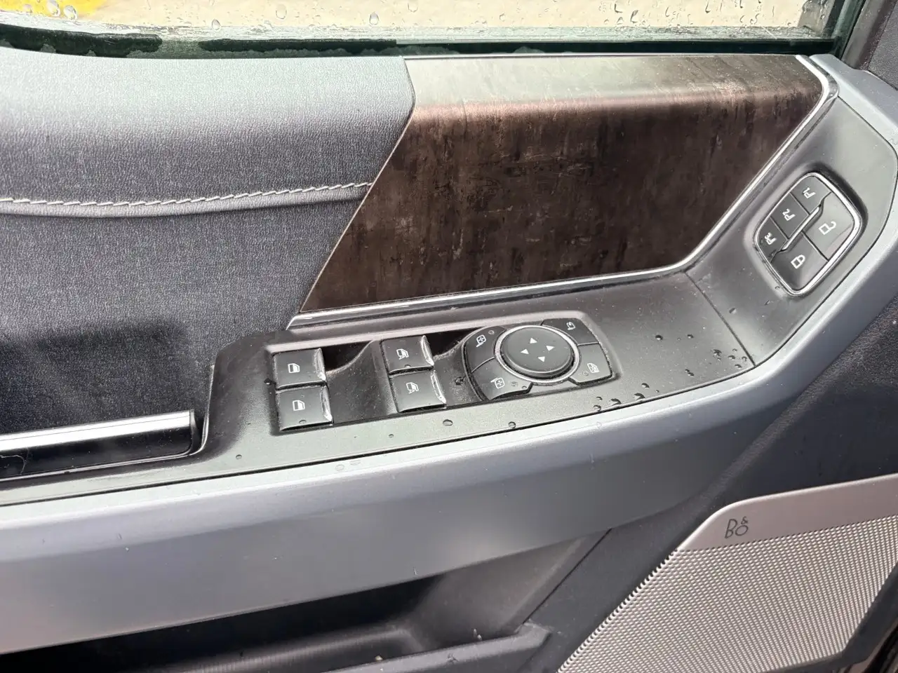 Ford F-150 - Image 11