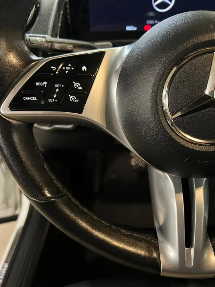 Mercedes-Benz GLB - Image 19