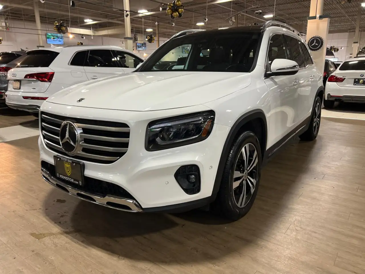 Mercedes-Benz GLB - Image 10