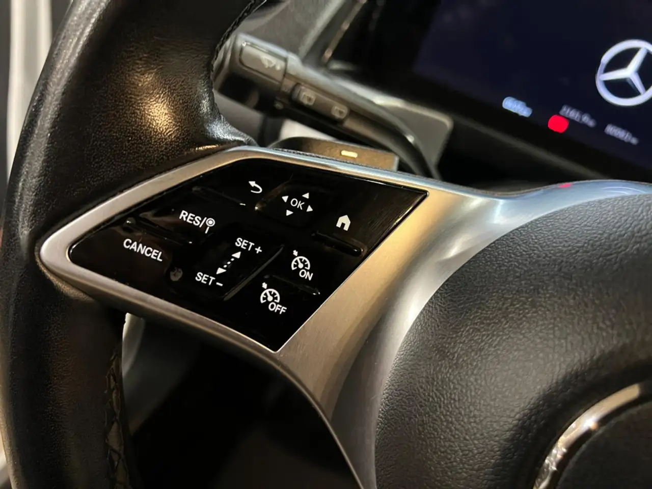 Mercedes-Benz GLB - Image 21