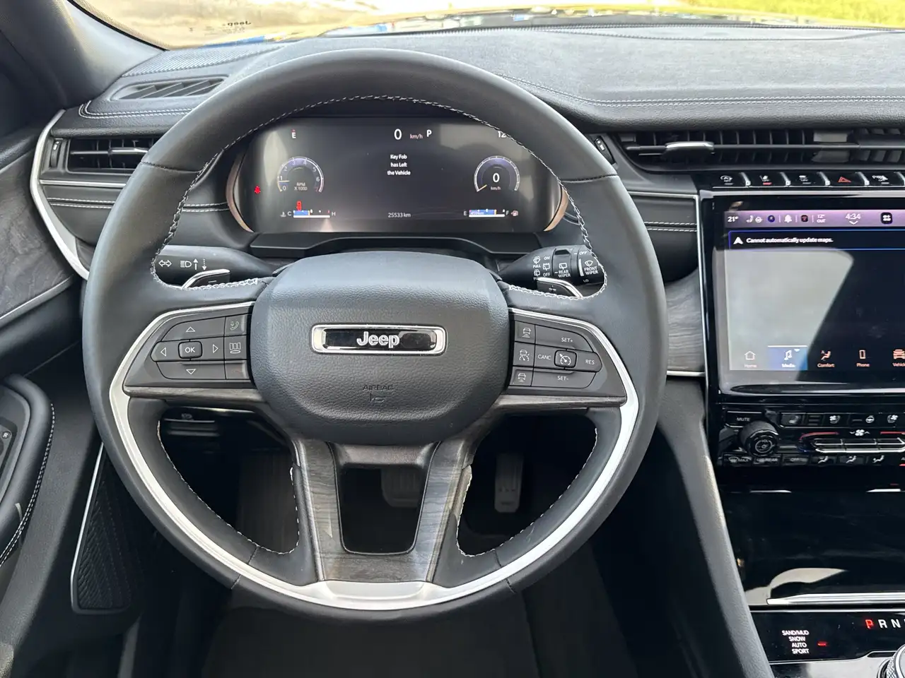 Jeep Grand Cherokee - Image 24
