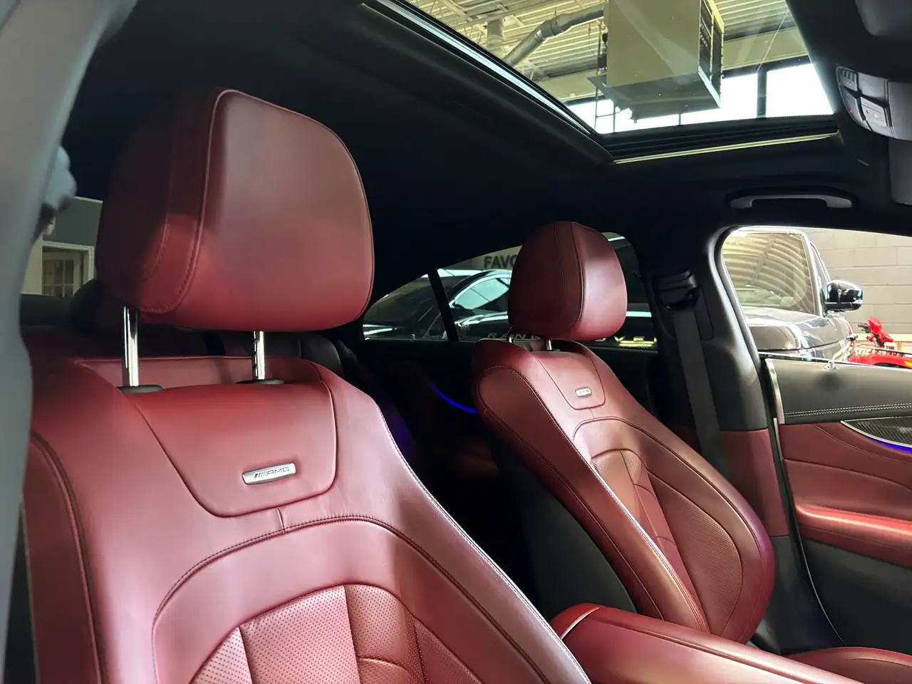 Mercedes-Benz CLS - Image 19