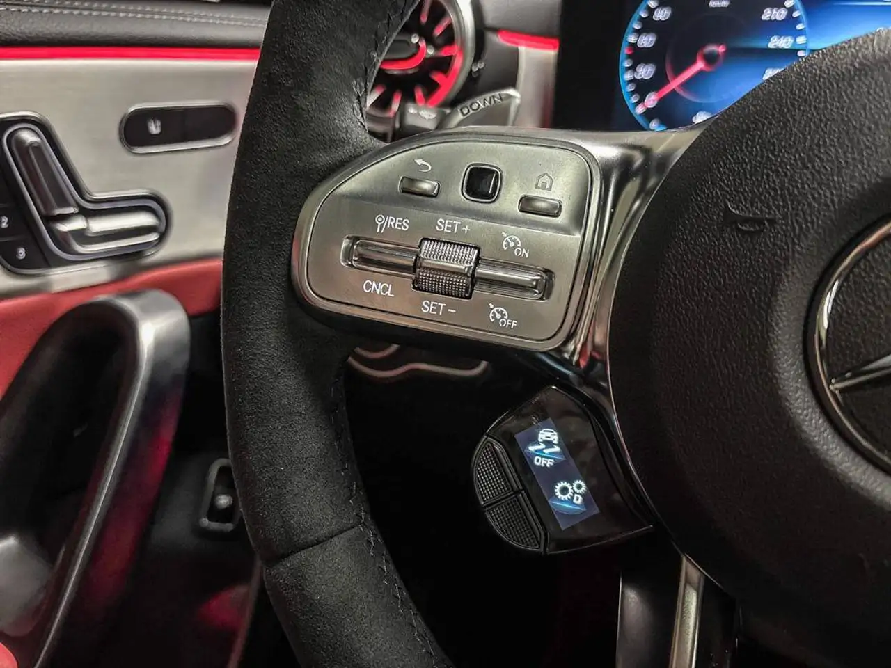 Mercedes-Benz CLA - Image 21