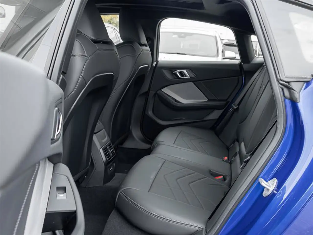 BMW 2 Series - Image 23