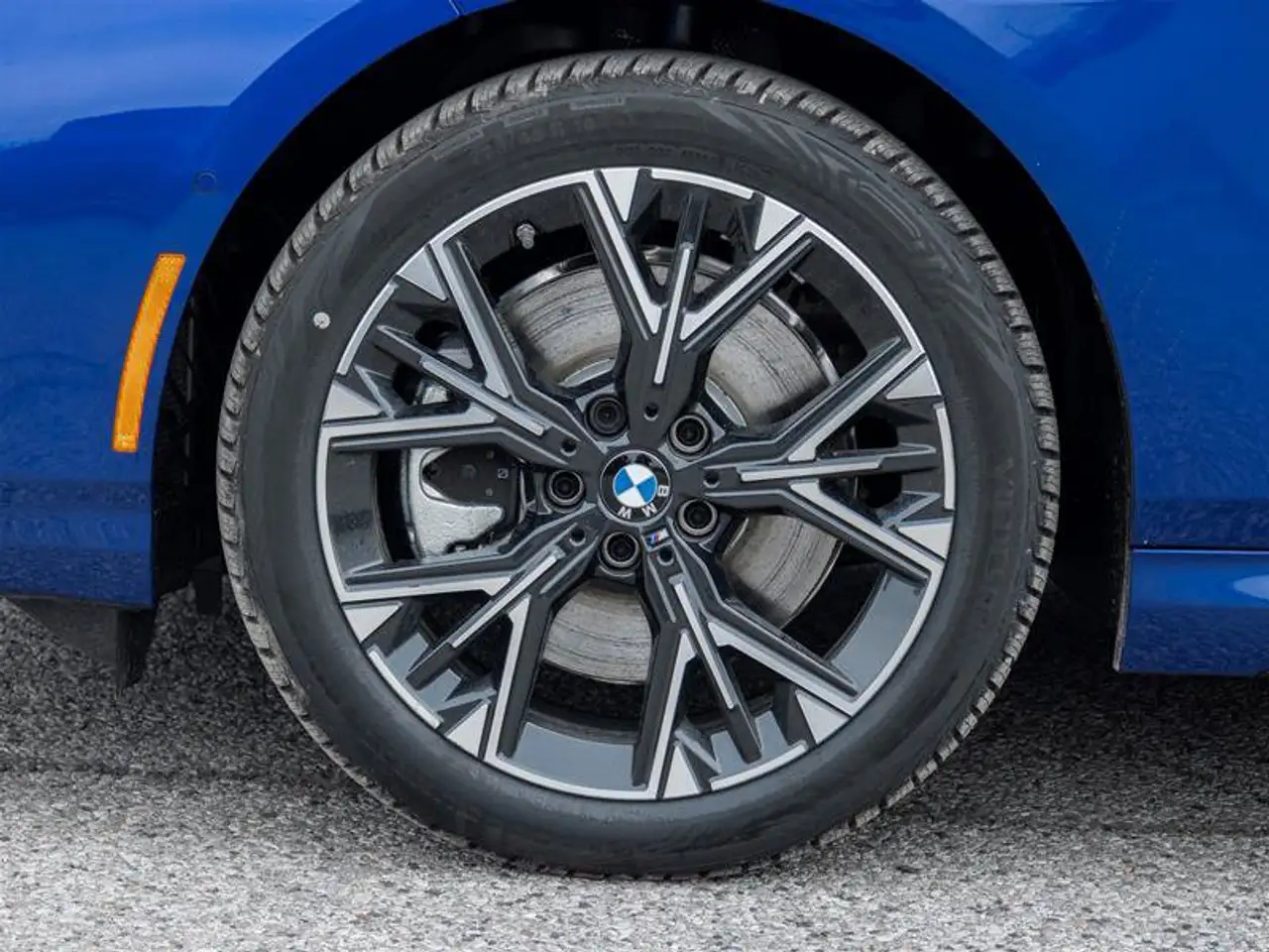 BMW 2 Series - Image 5
