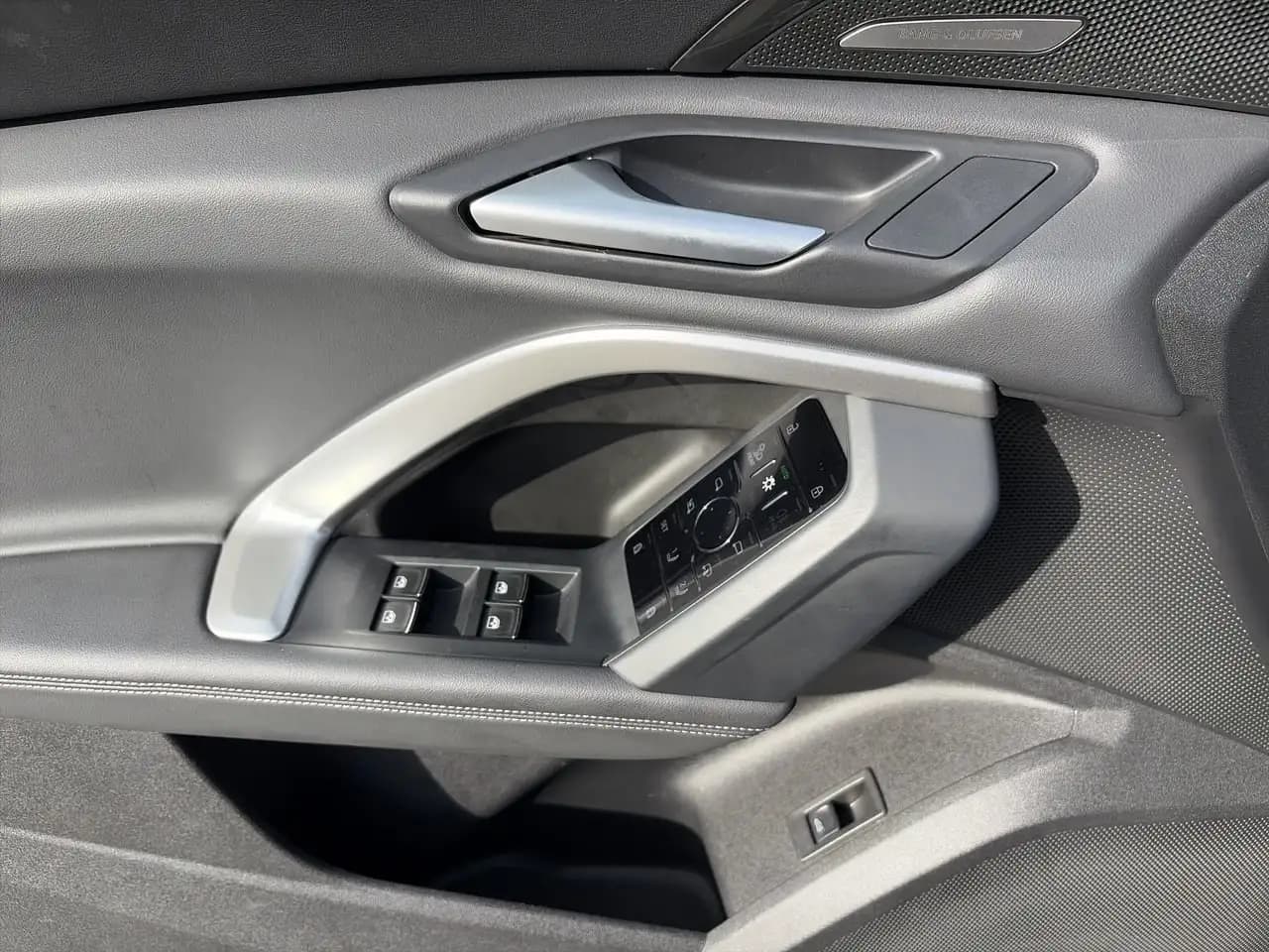 Audi Q5 - Image 21