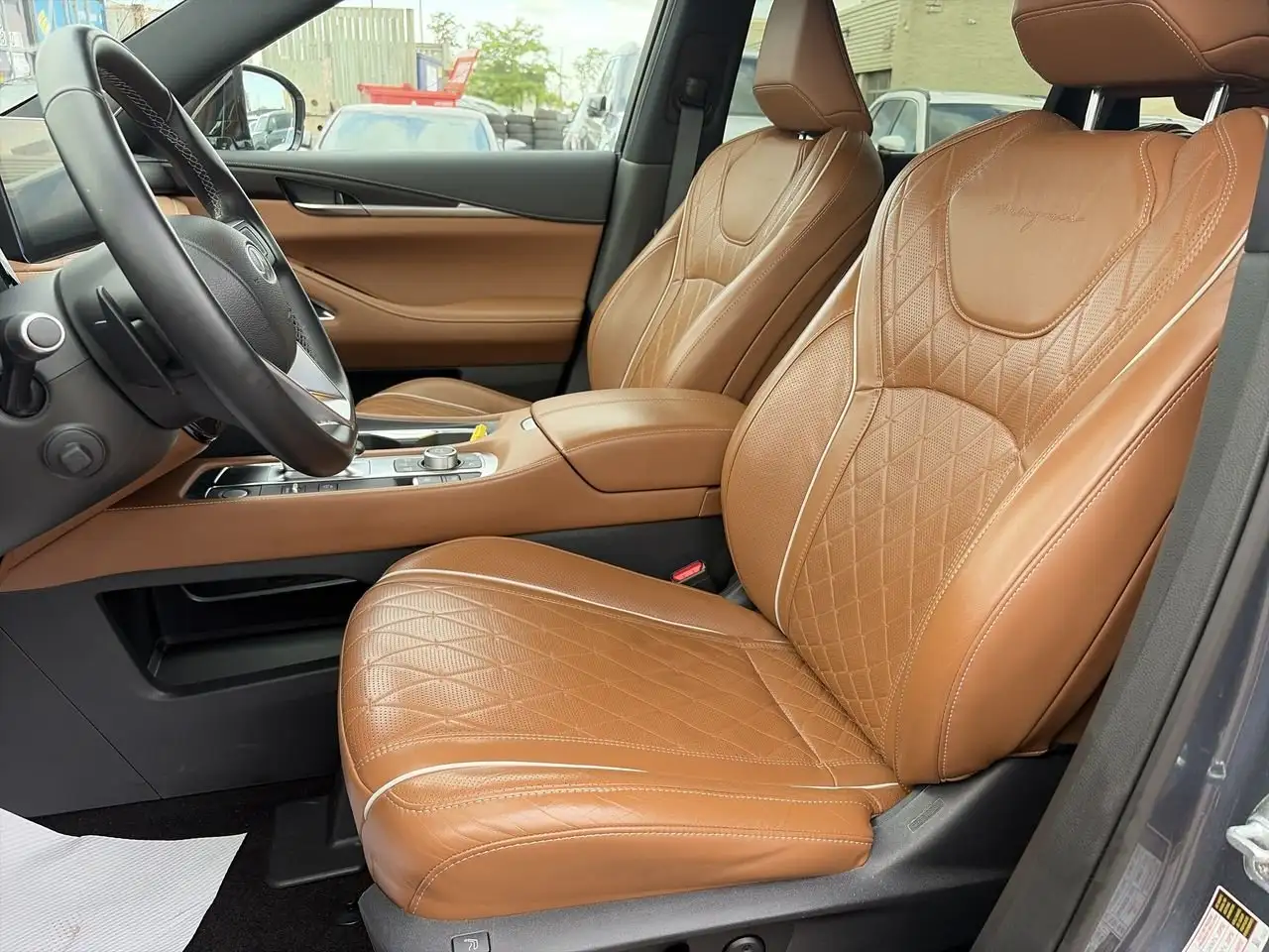 Infiniti QX60 - Image 19