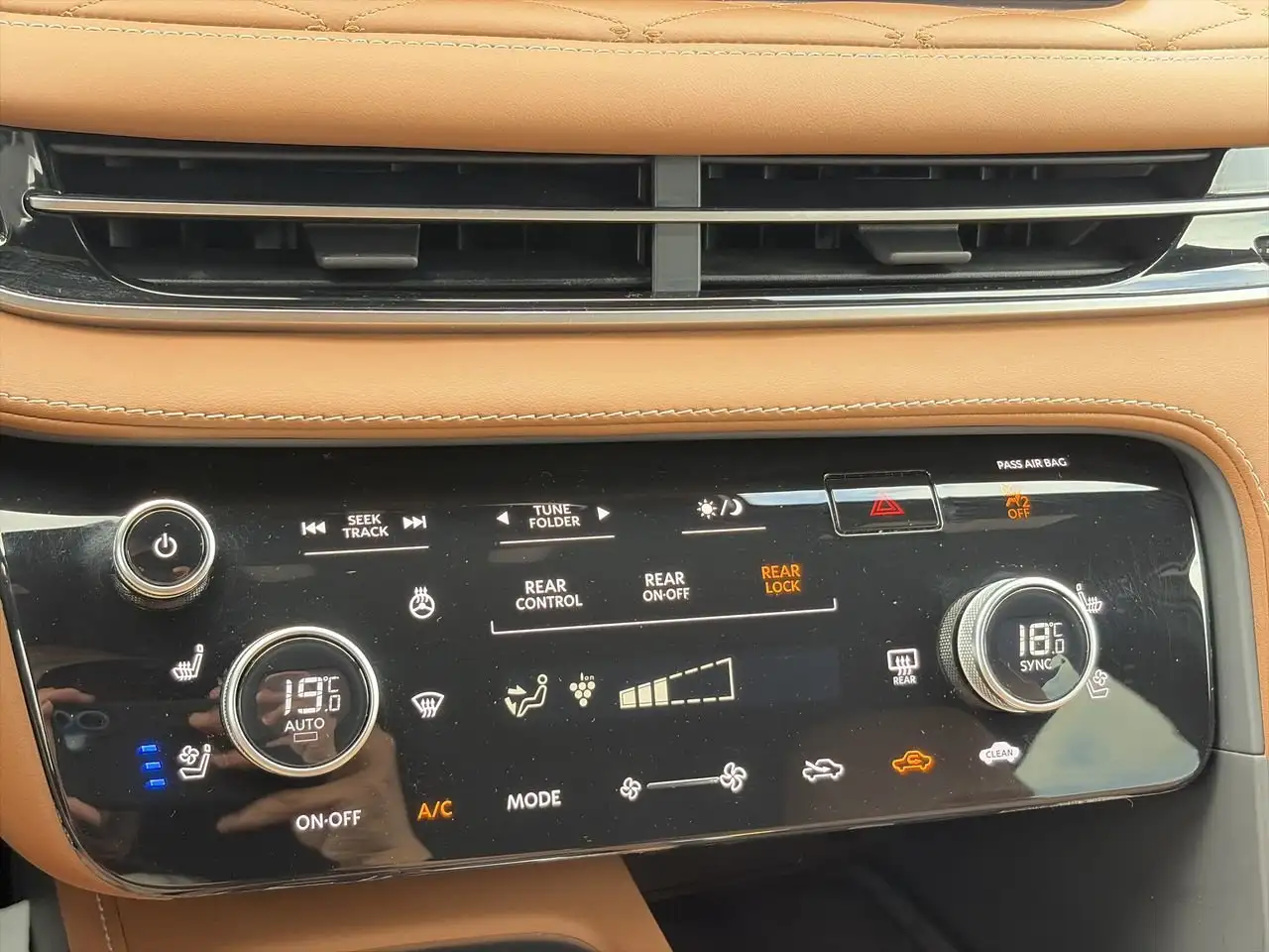 Infiniti QX60 - Image 27