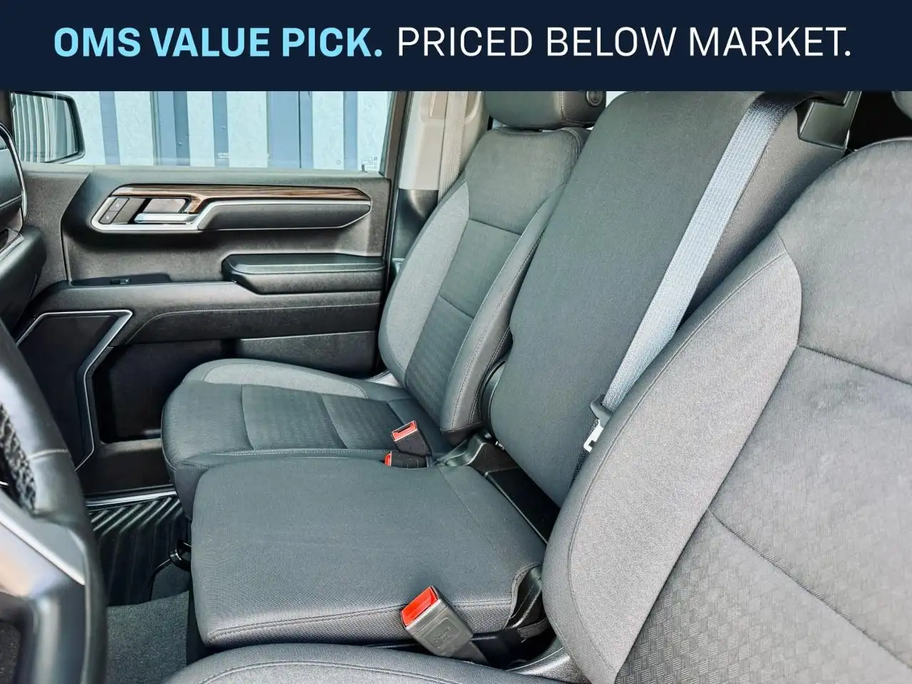 Chevrolet Silverado 1500 - Image 22