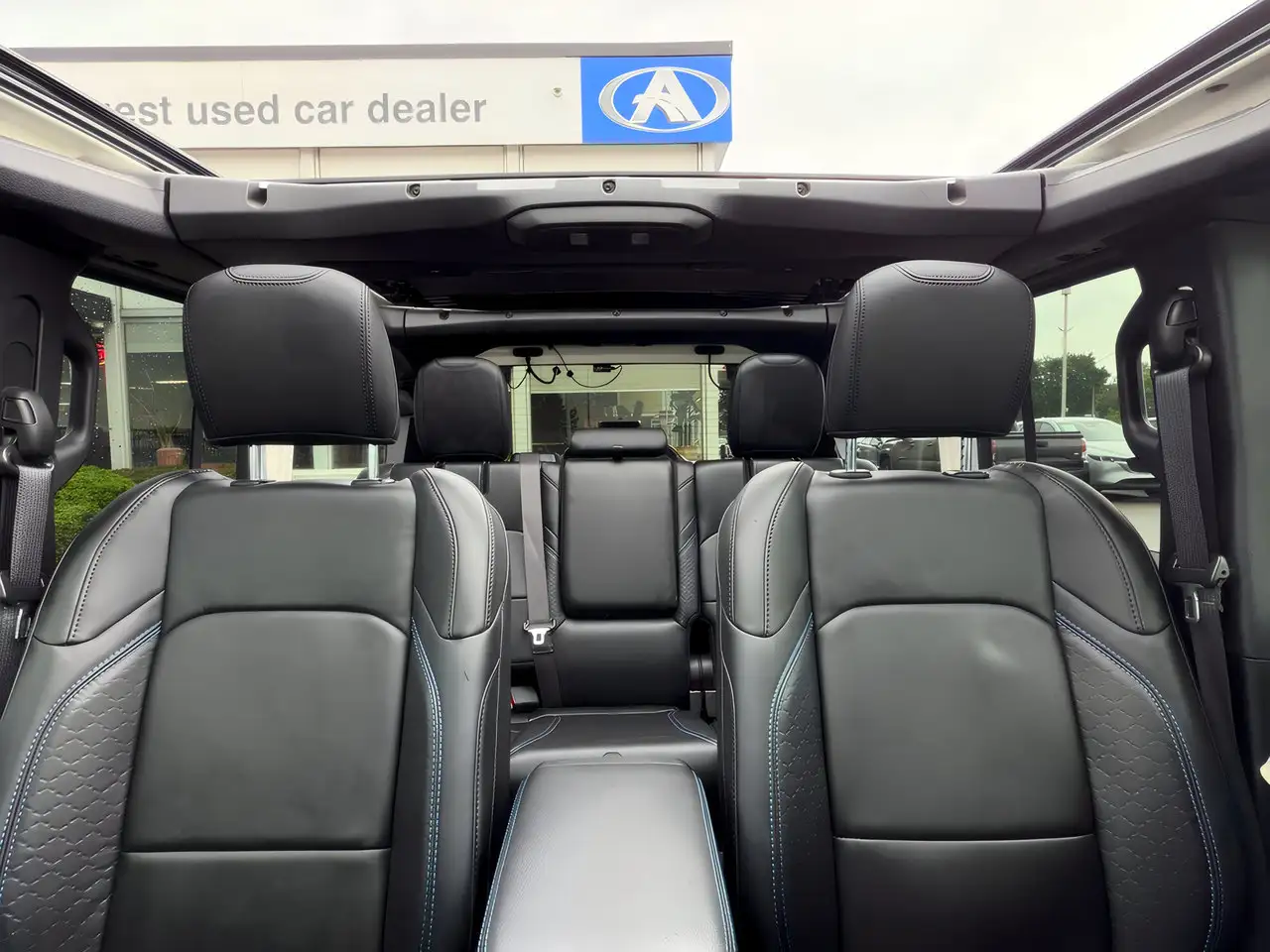 Jeep Wrangler - Image 36