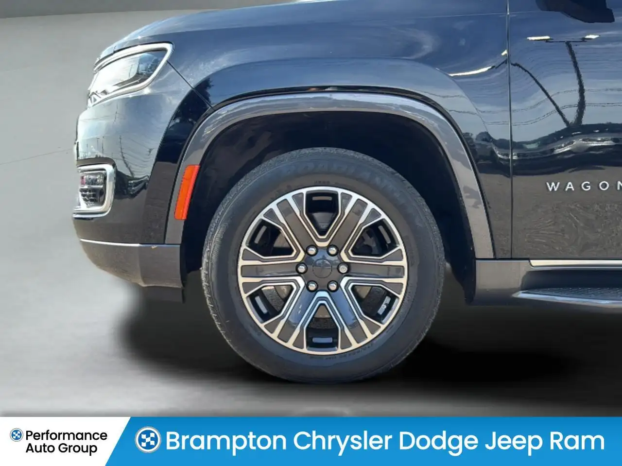 Jeep Wagoneer - Image 9