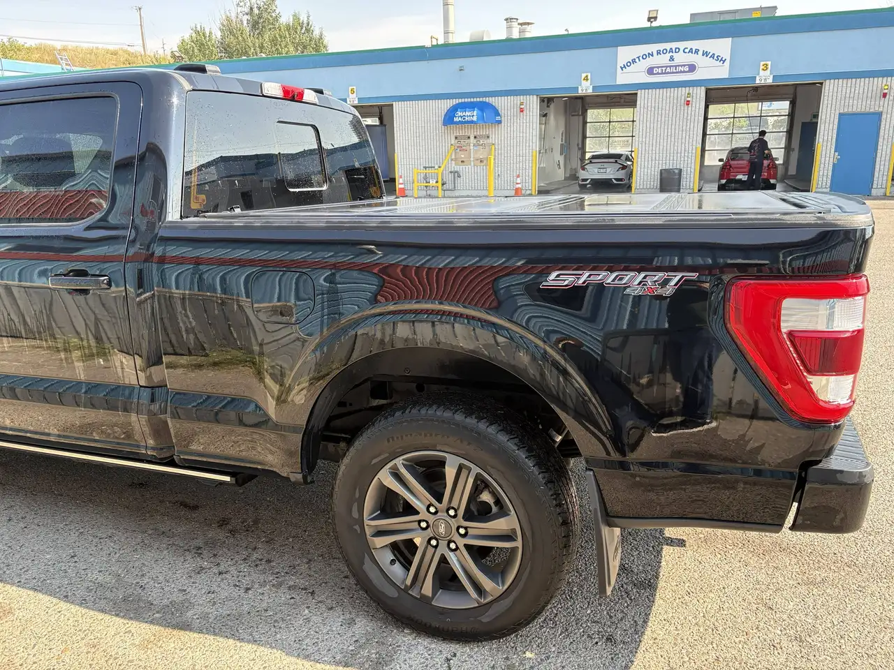 Ford F-150 - Image 2
