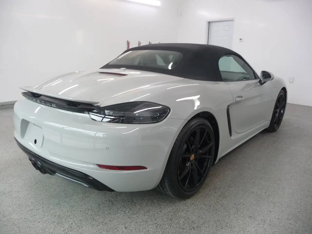 Porsche 718 Boxster - Image 14