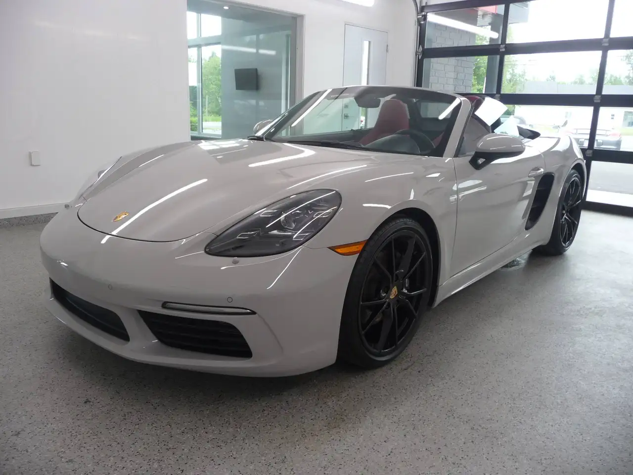 Porsche 718 Boxster - Image 2