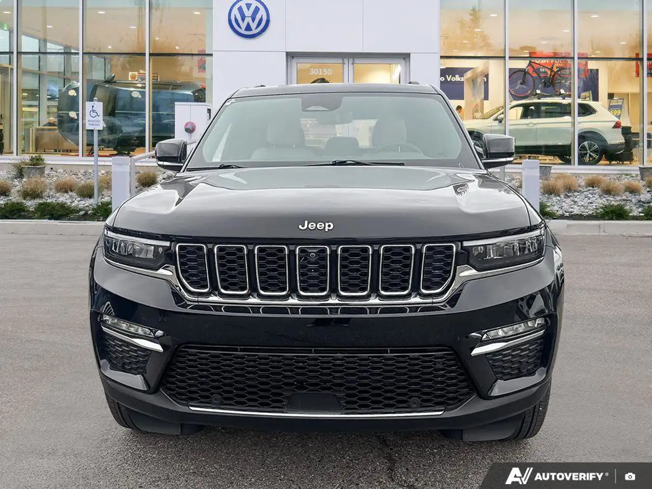 Jeep Grand Cherokee - Image 8