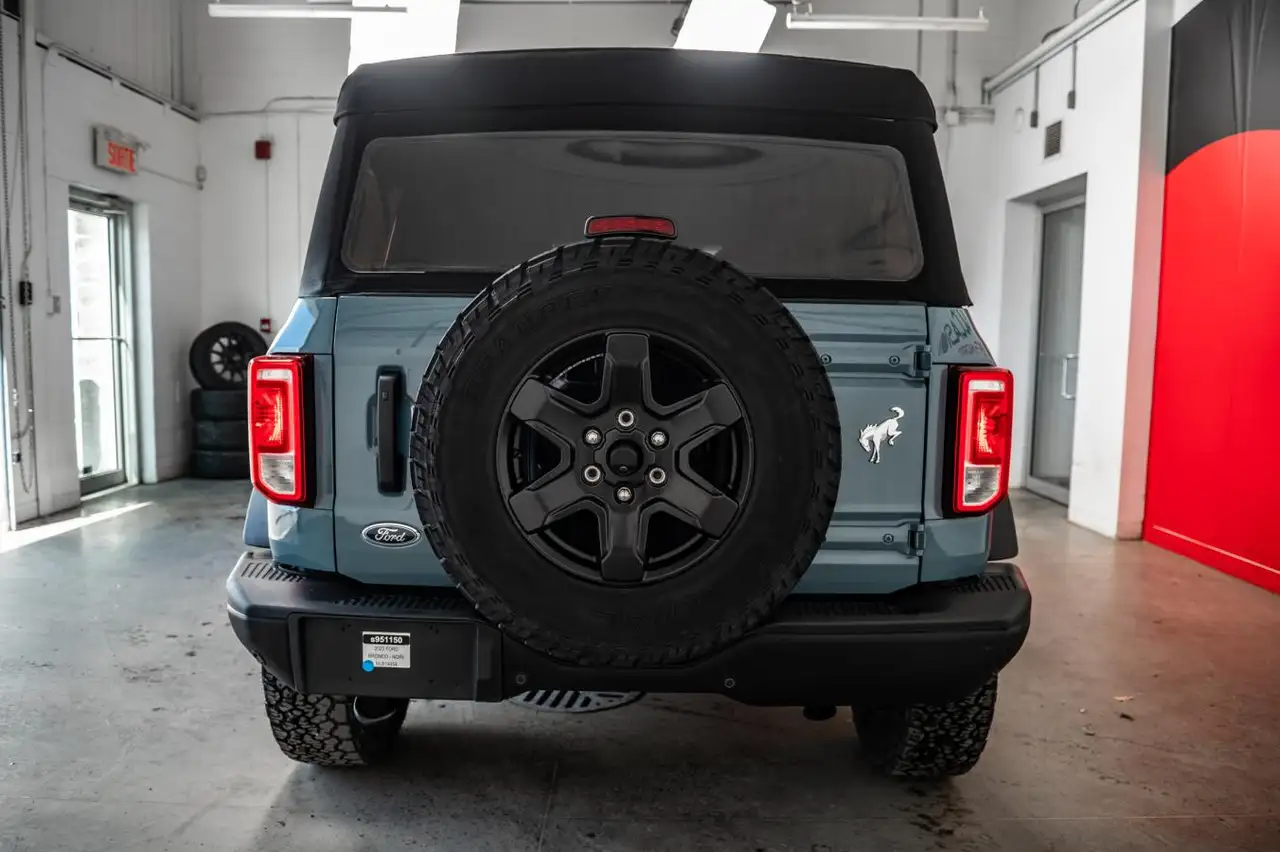 Ford Bronco - Image 14