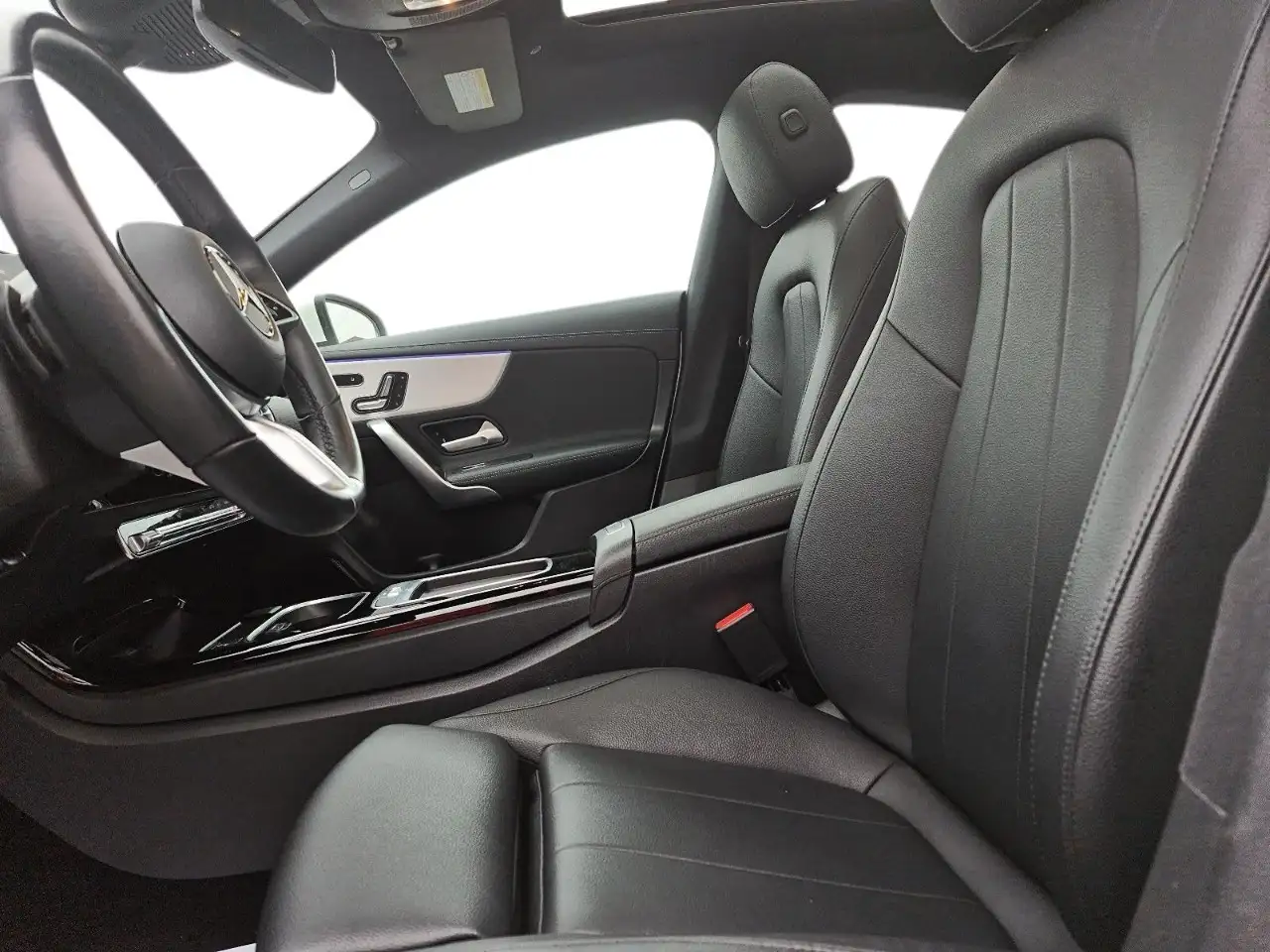 Mercedes-Benz CLA - Image 8