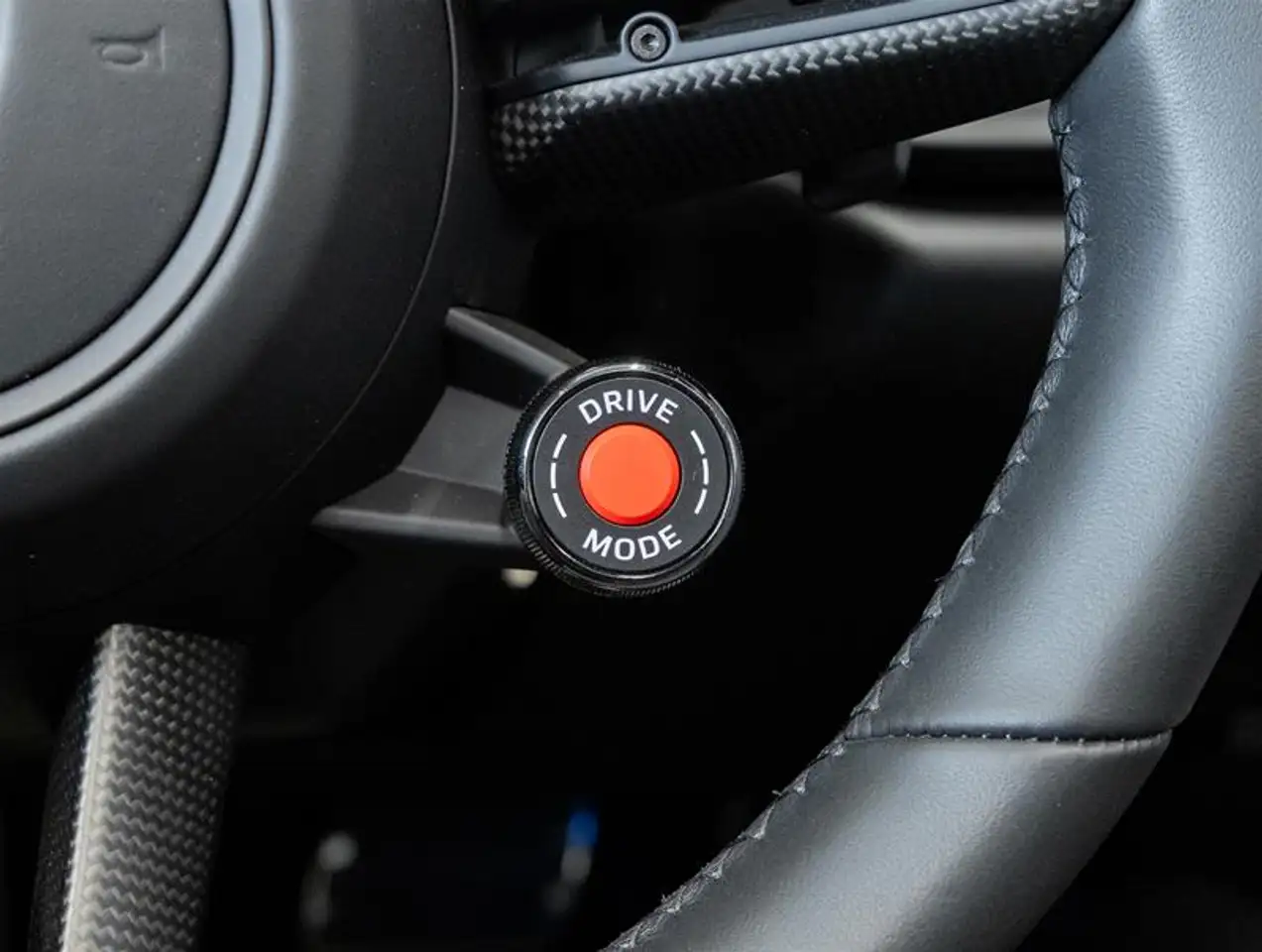 Porsche 911 - Image 16