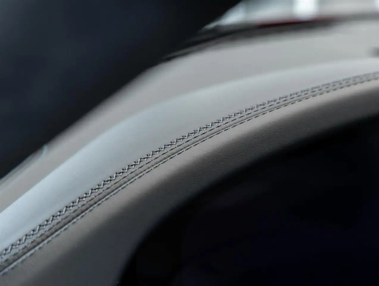 Porsche 911 - Image 13