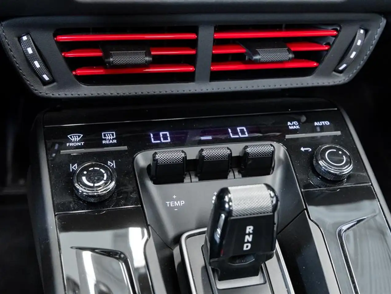 Porsche 911 - Image 28