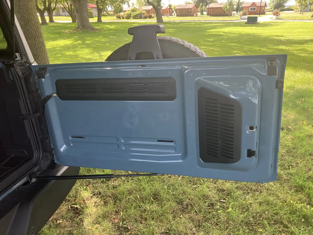Ford Bronco - Image 14