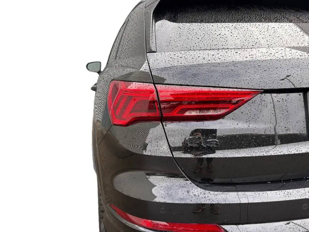 Audi Q3 - Image 29