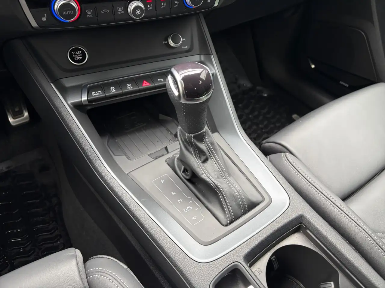 Audi Q3 - Image 15