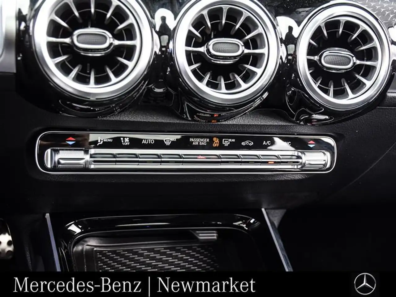 Mercedes-Benz GLB - Image 19