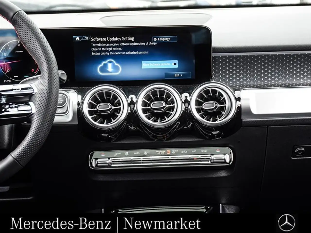 Mercedes-Benz GLB - Image 16