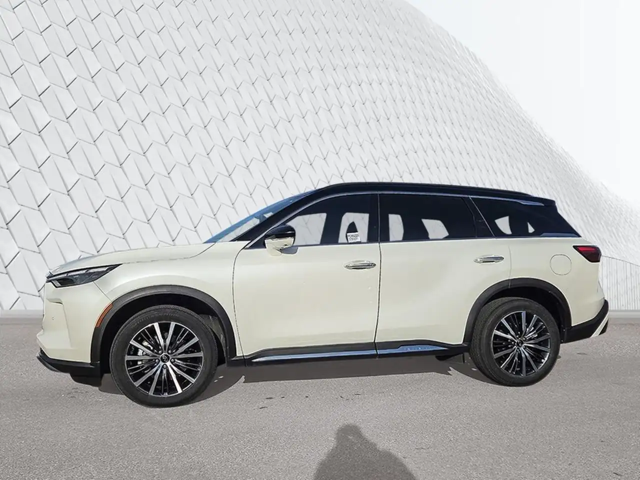 Infiniti QX60 - Image 3