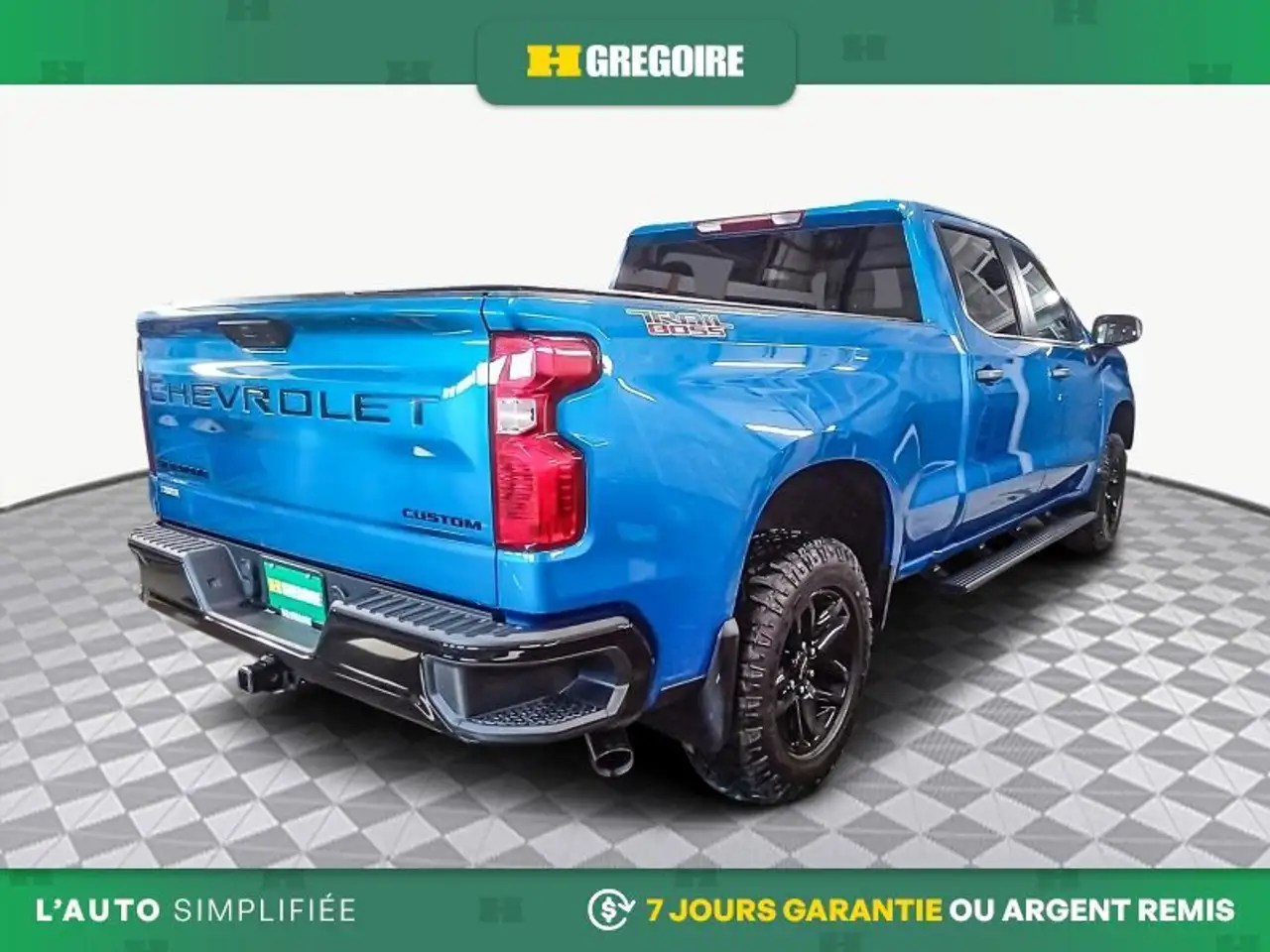 Chevrolet Silverado 1500 - Image 9