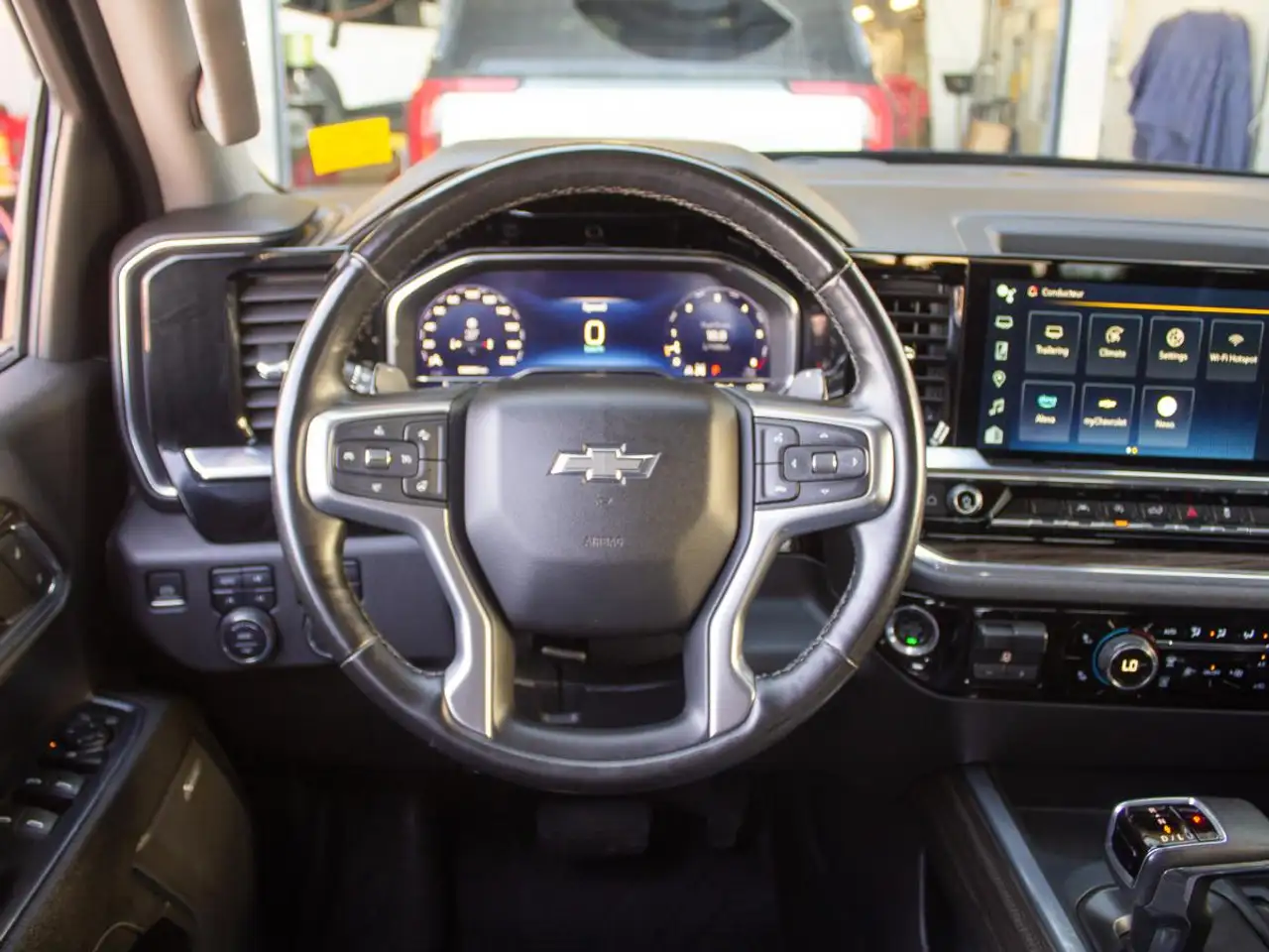 Chevrolet Silverado 1500 - Image 15
