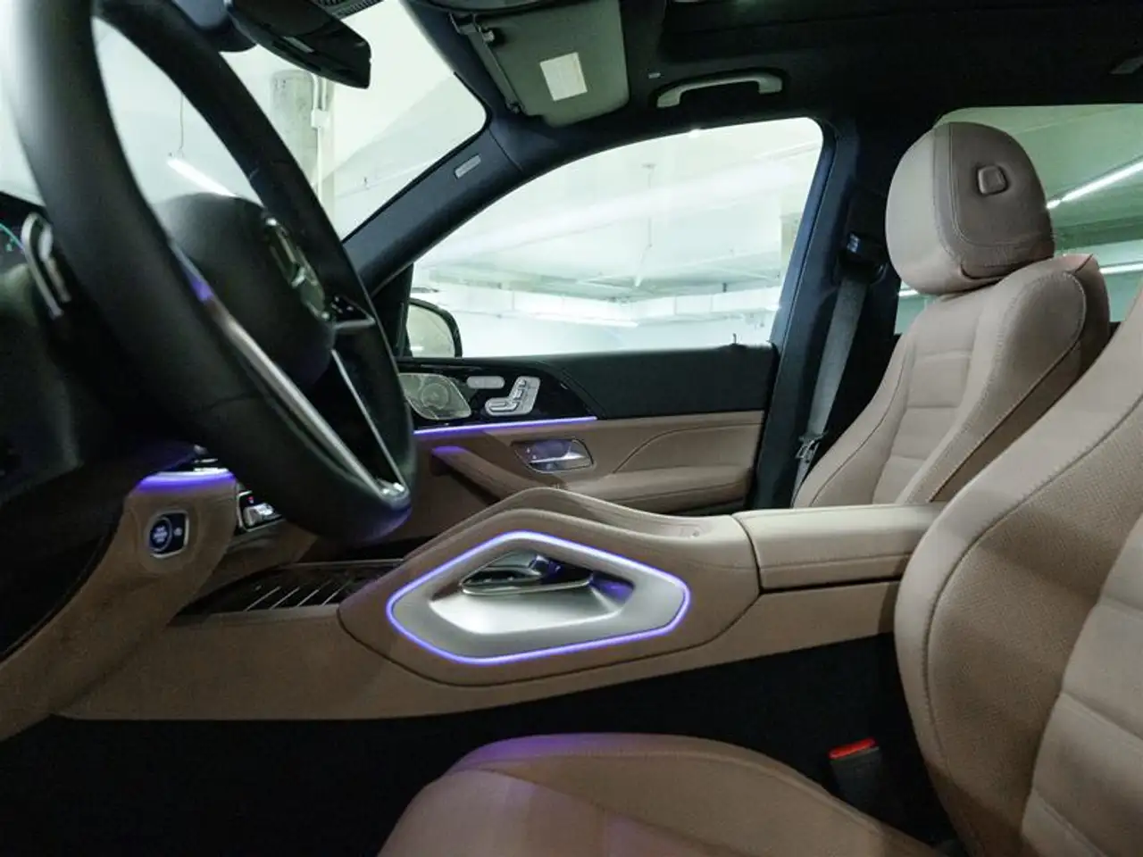 Mercedes-Benz GLE - Image 18
