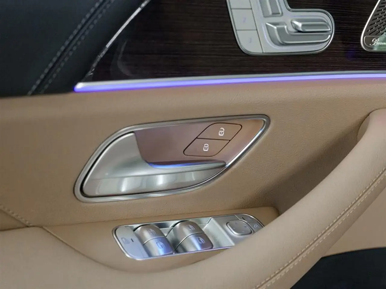 Mercedes-Benz GLE - Image 27