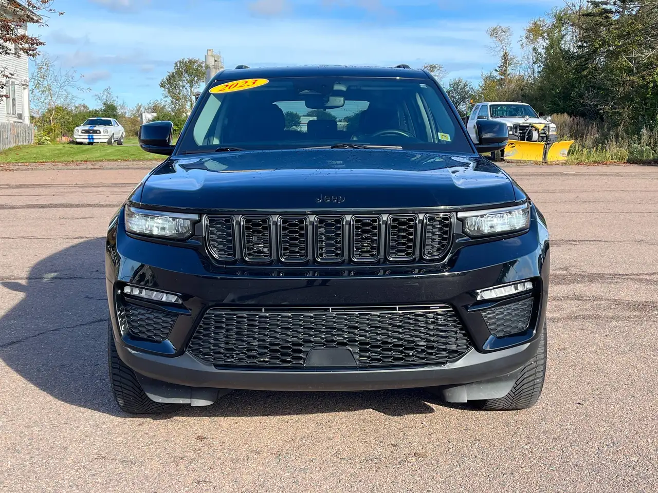 Jeep Grand Cherokee - Image 2
