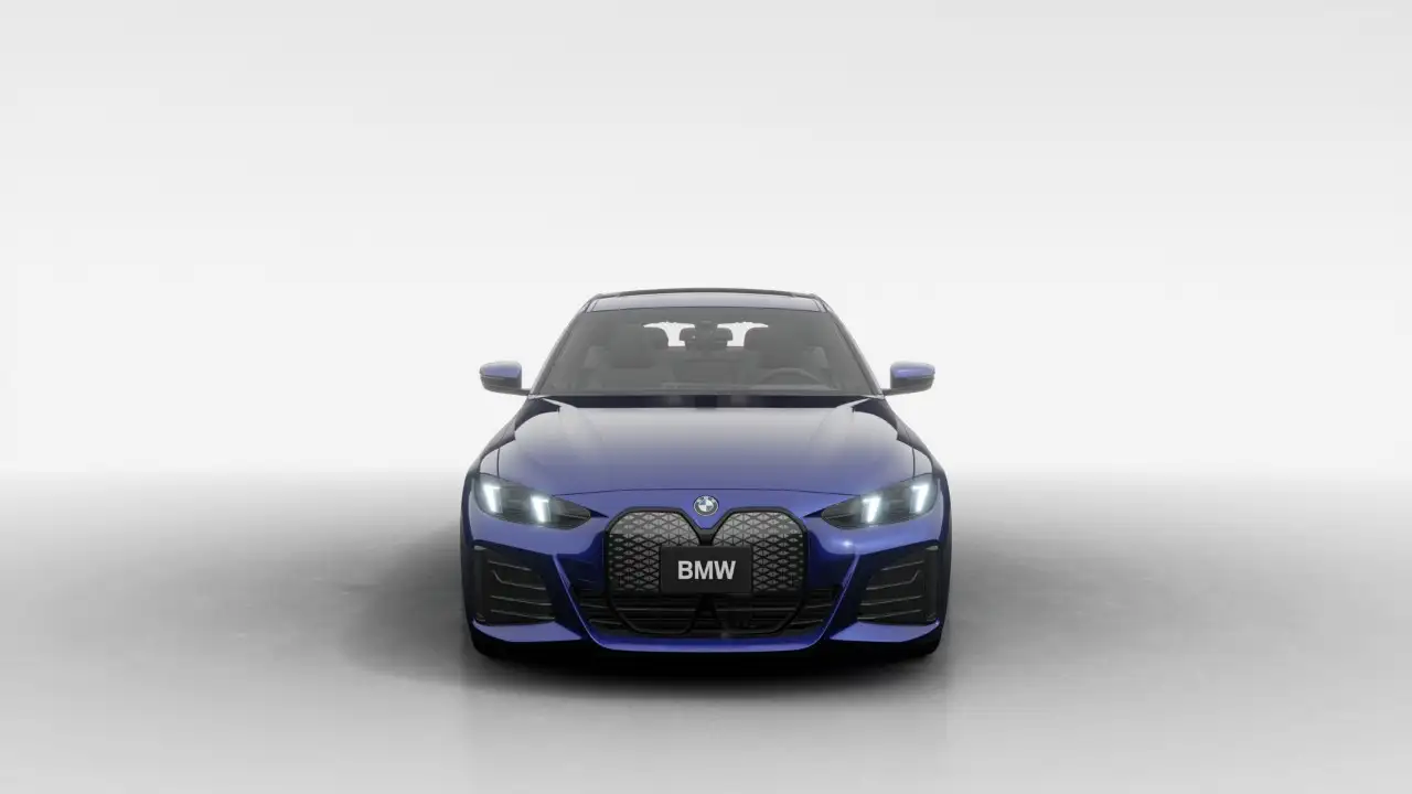 BMW i4 - Image 3