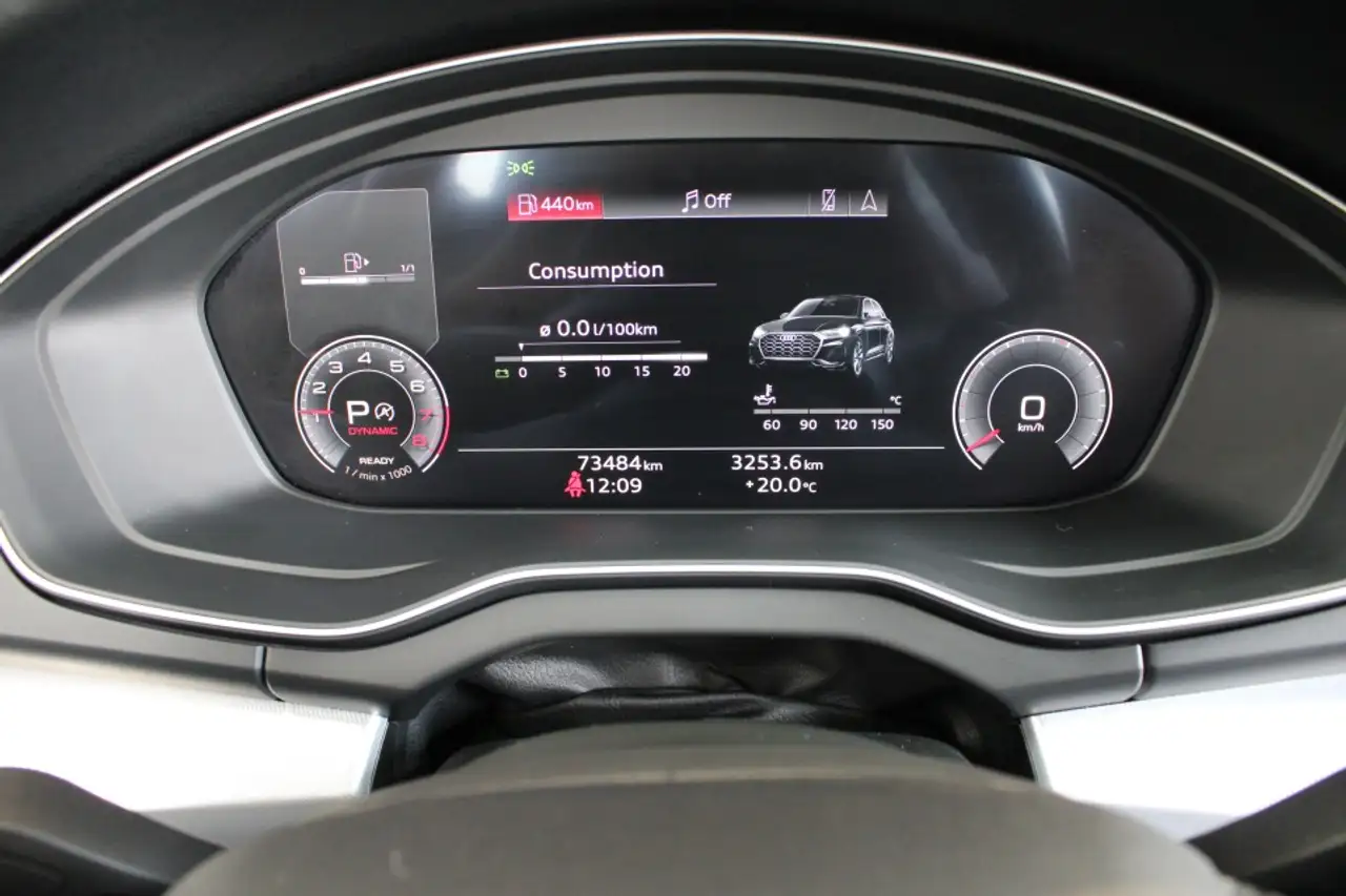 Audi Q5 - Image 13