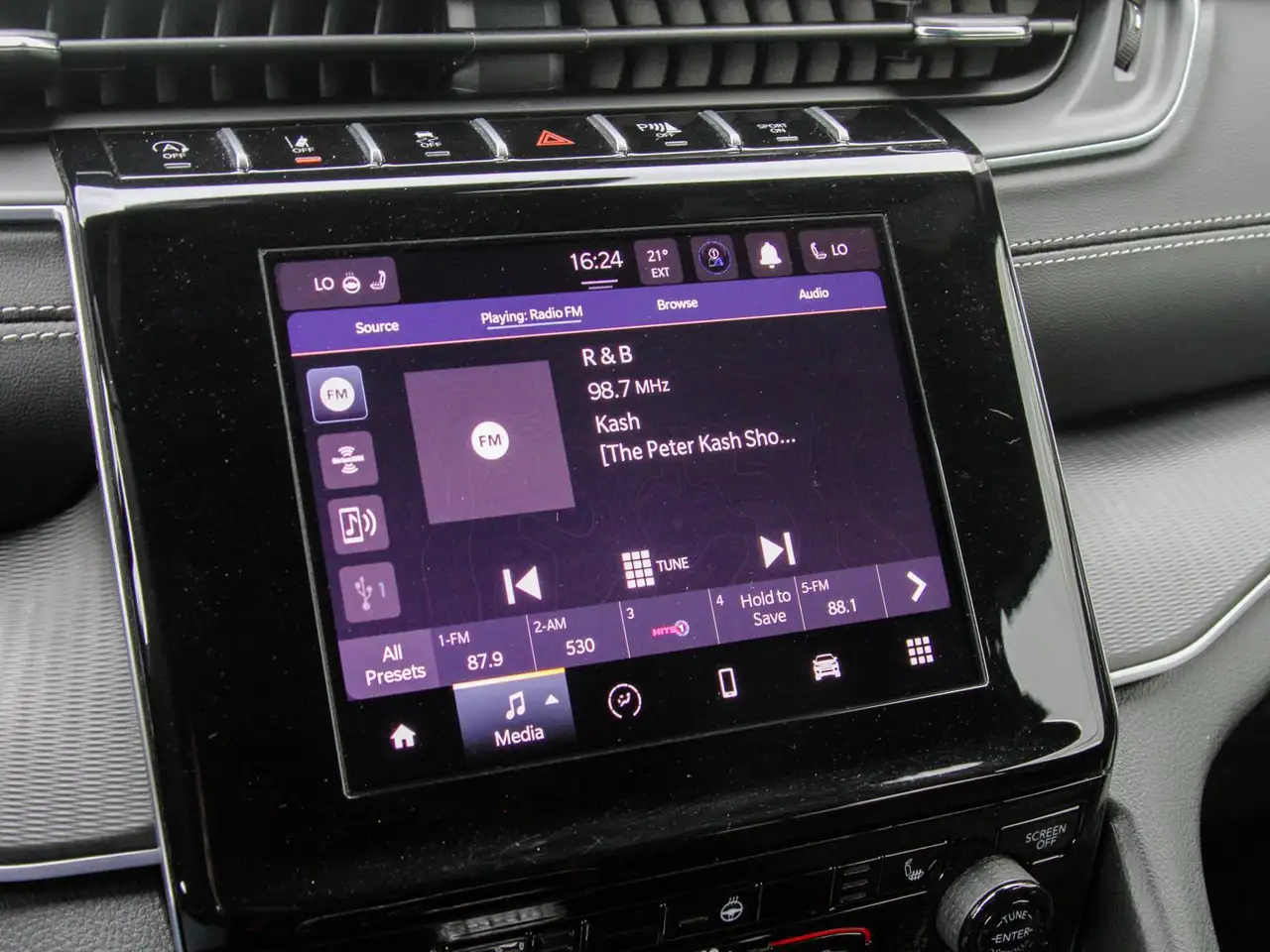 Jeep Grand Cherokee - Image 21