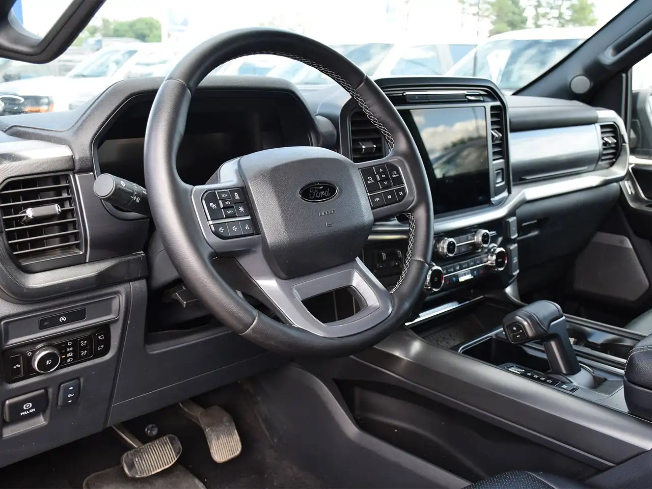 Ford F-150 - Image 12
