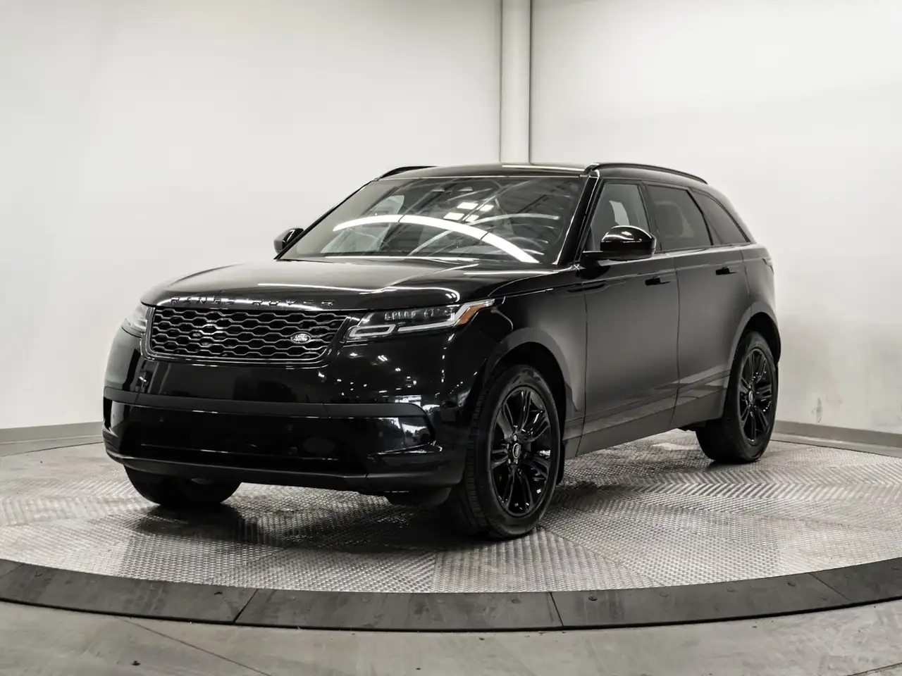Land Rover Range Rover Velar - Image 1