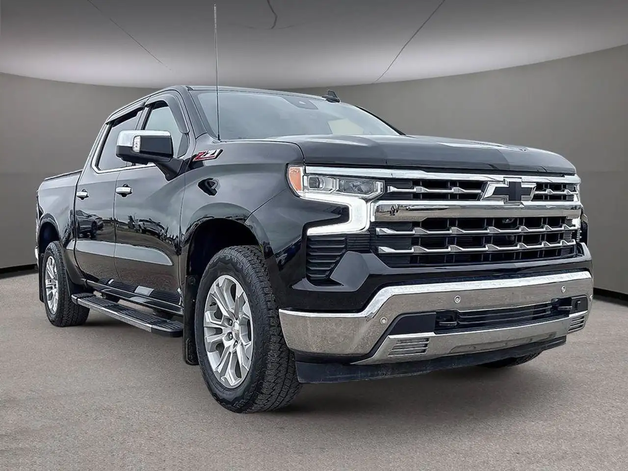 Chevrolet Silverado 1500 - Image 9