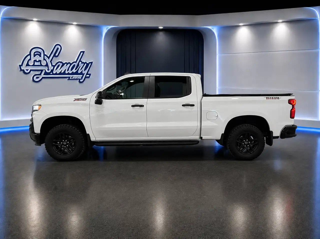 Chevrolet Silverado 1500 - Image 6