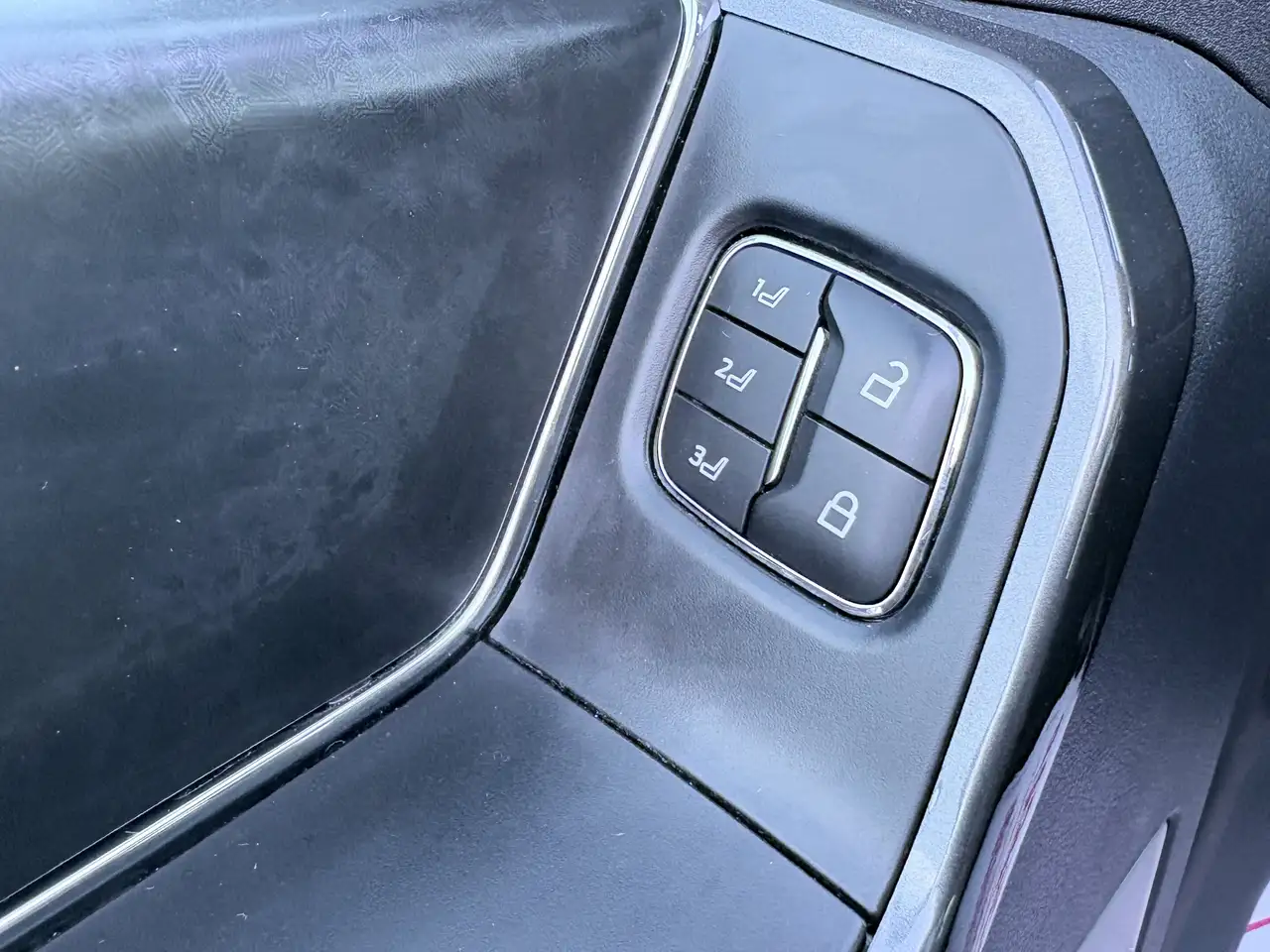 Ford F-150 - Image 12