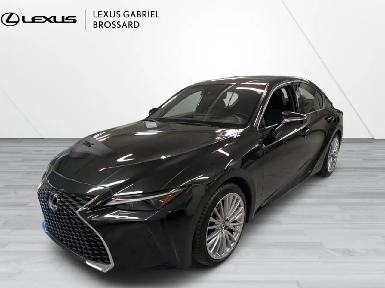 Lexus IS - Image 1