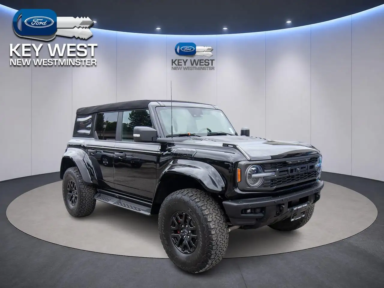 Ford Bronco - Image 4