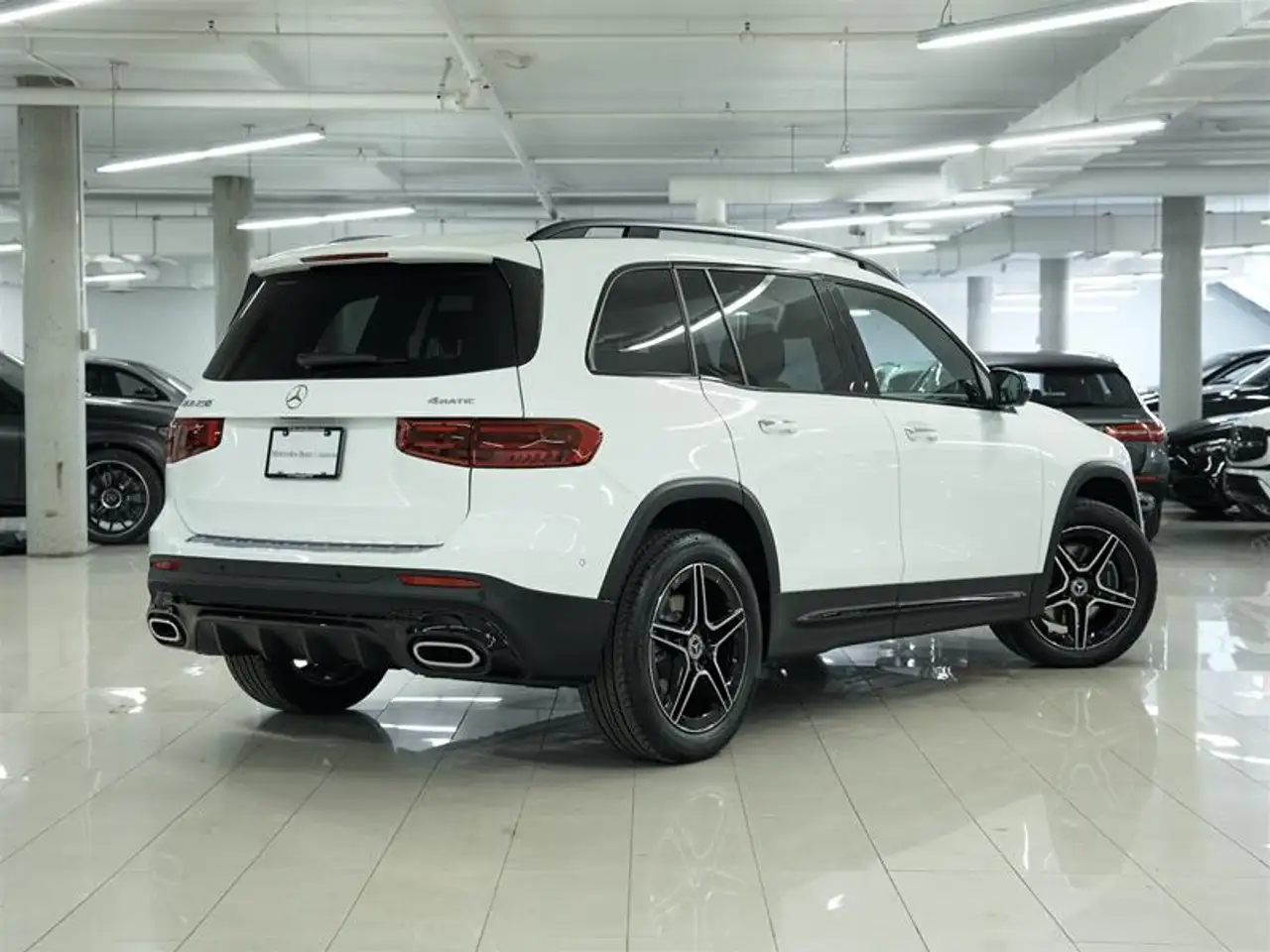 Mercedes-Benz GLB - Image 5